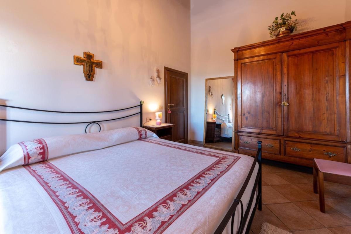 Il Leccio - Casa Toscana San Gimignano Гамбасси-Терме Экстерьер фото